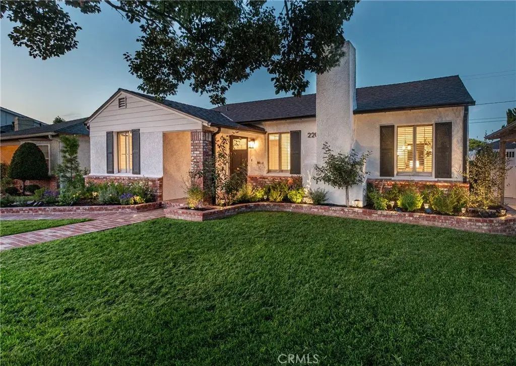 220 S Reese Place, Burbank