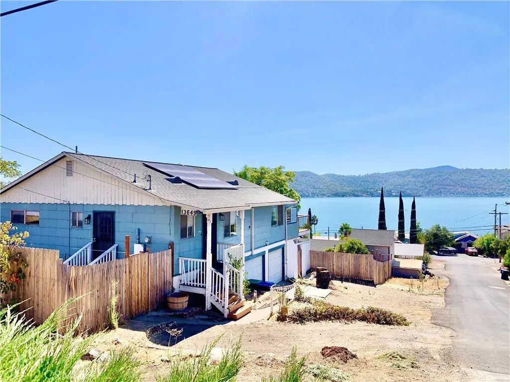13649 Arrowhead Road, Clearlake