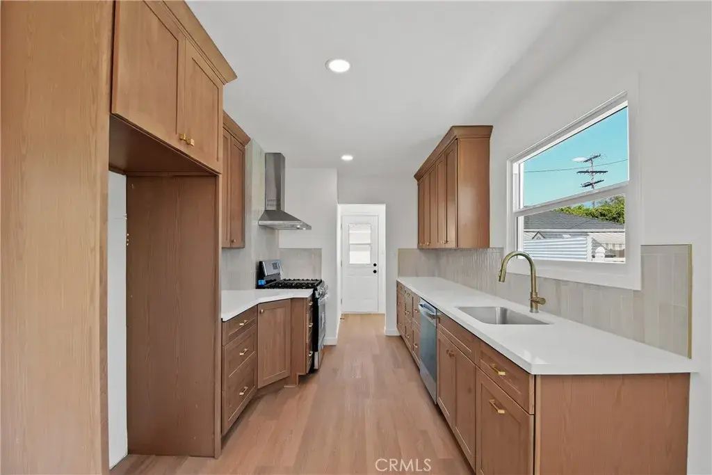 4943 Palo Verde Avenue, Lakewood