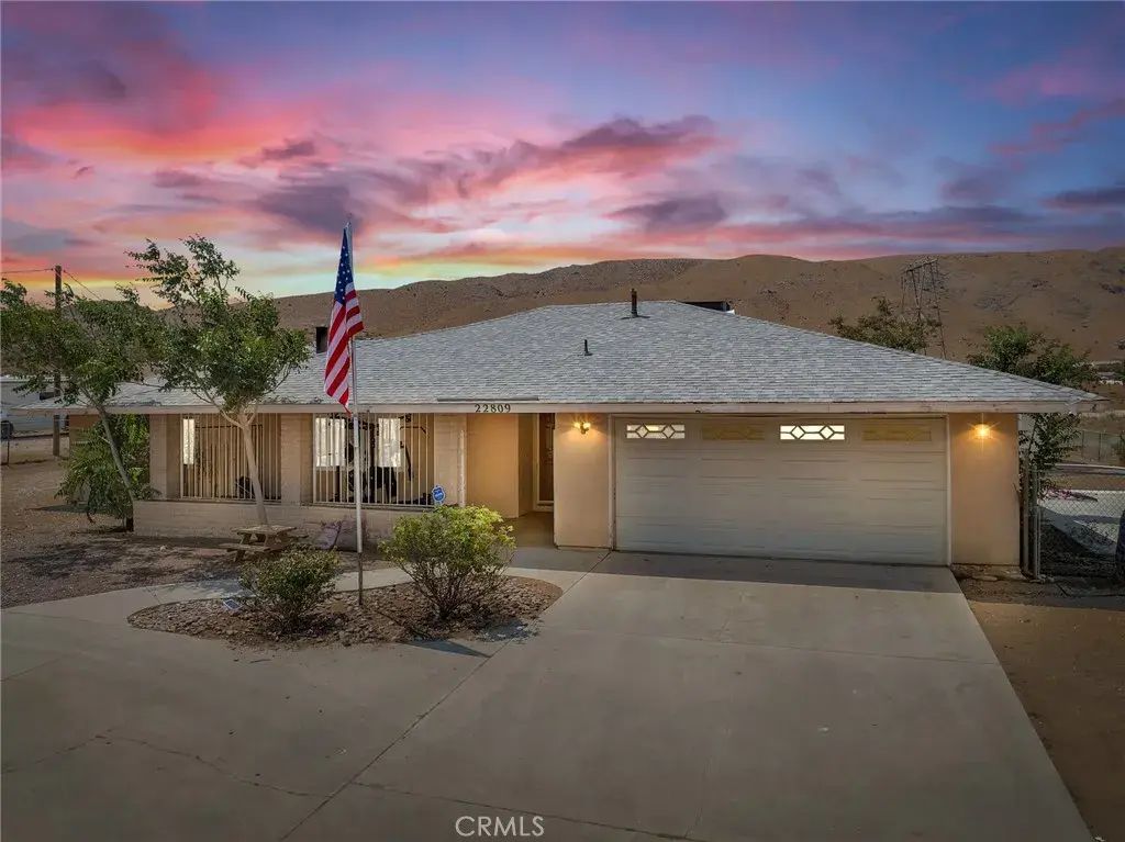 22809 Ocotillo Way, Apple Valley