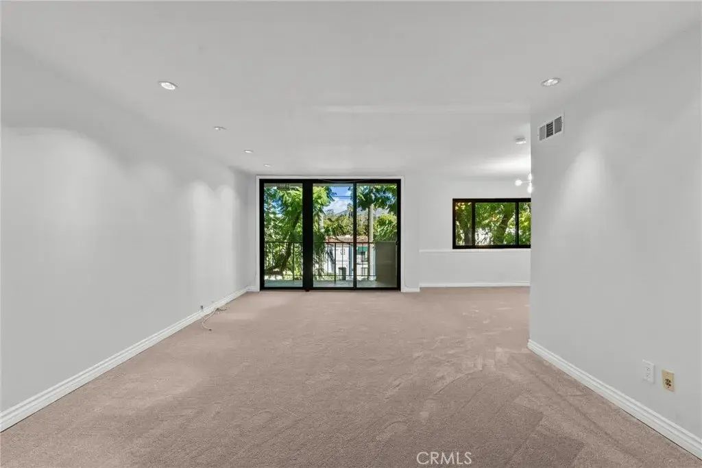 330 W California 316, Pasadena