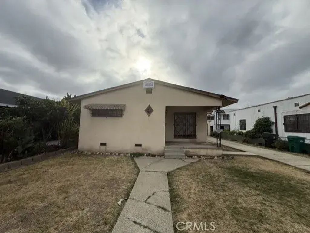 2148 Myrtle, Long Beach