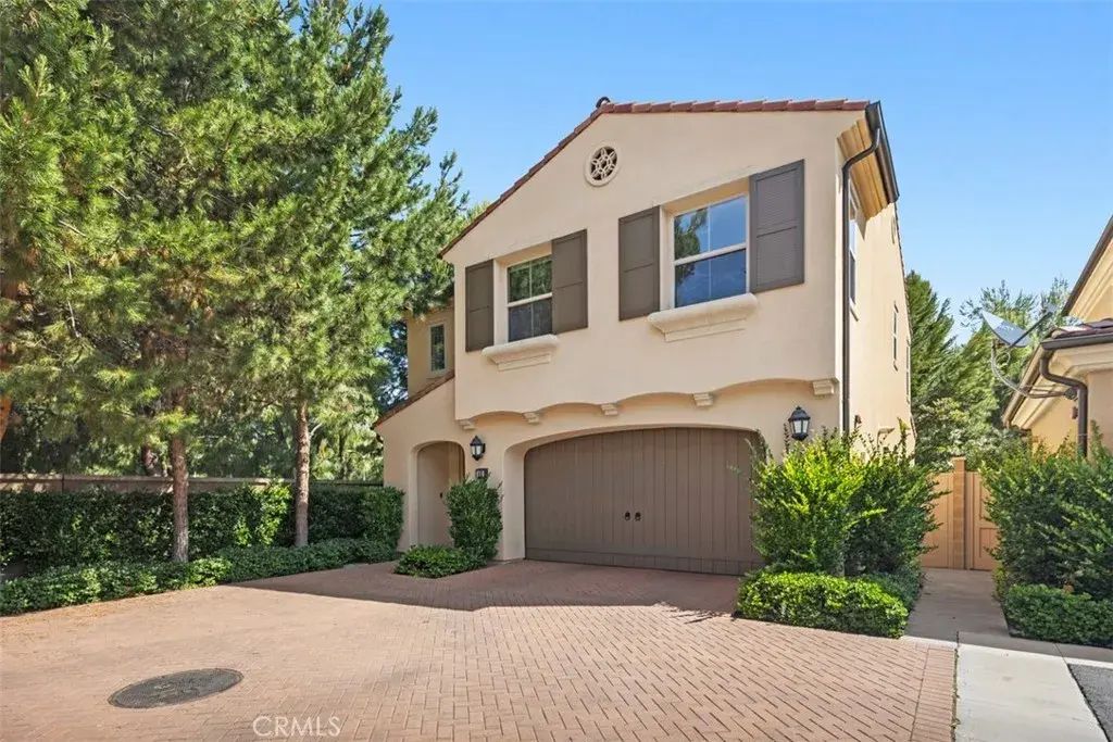46 Larkfield, Irvine