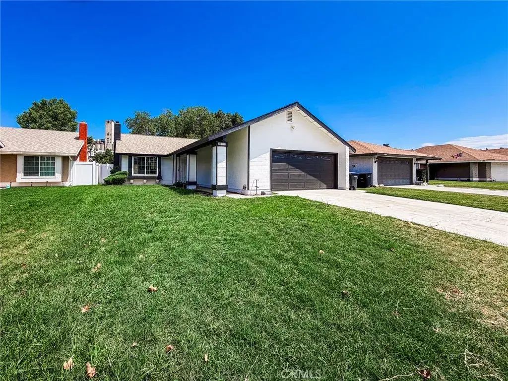 2127 Valleywood, Colton