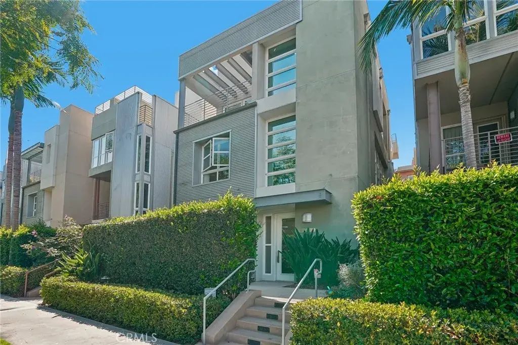 13011 Discovery Creek, Playa Vista