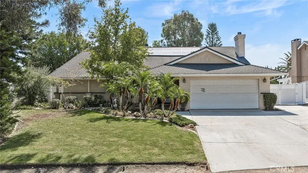 2383 Hialeah Circle, Norco
