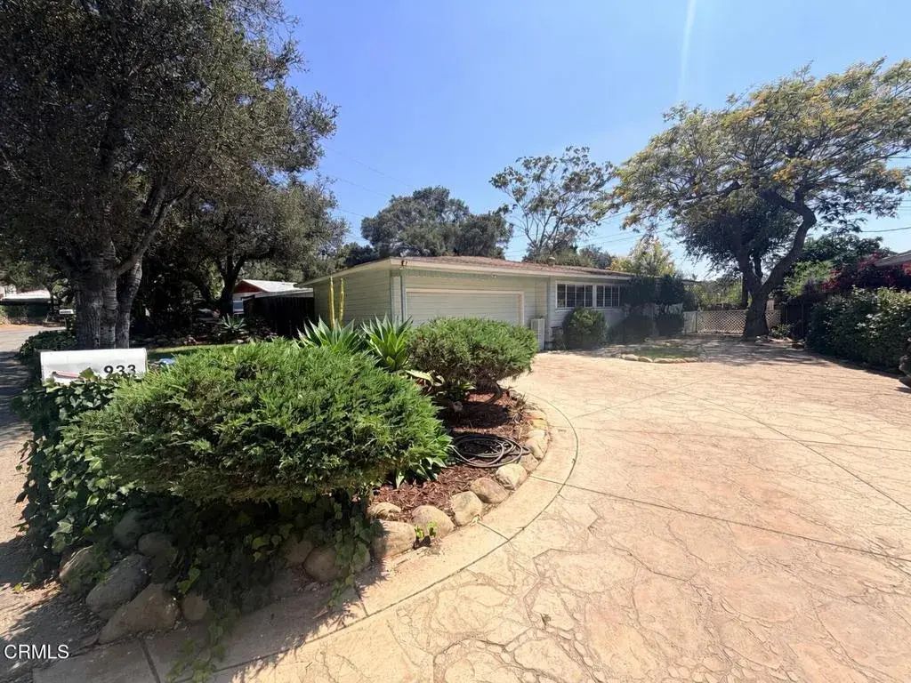 933 Laurel Road, Santa Paula