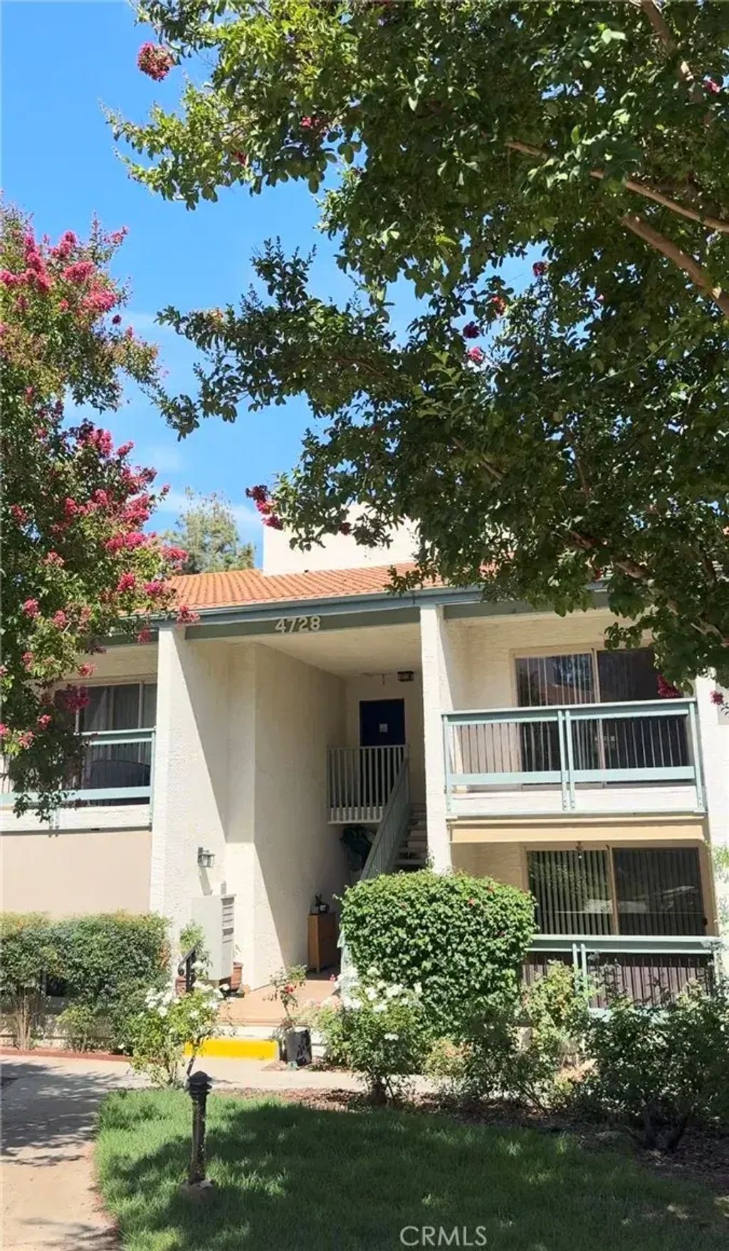 4728 Park Granada 231, Calabasas