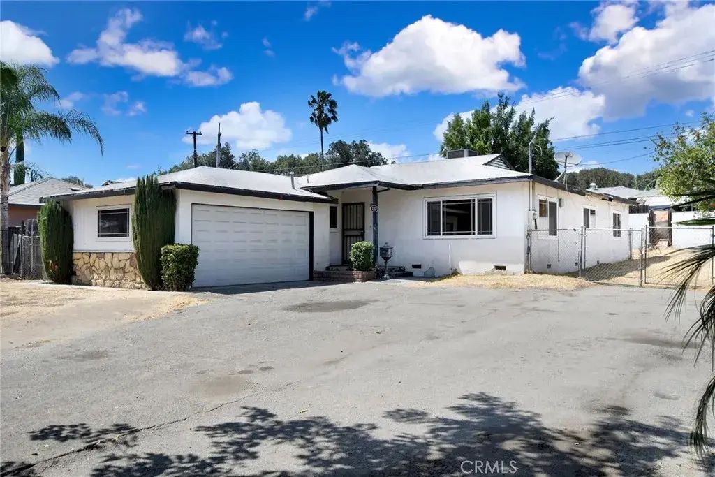 1552 W Evans, San Bernardino