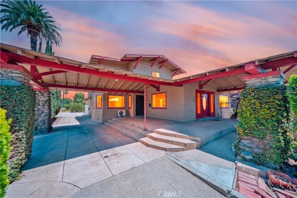 325 W Ramona, Alhambra