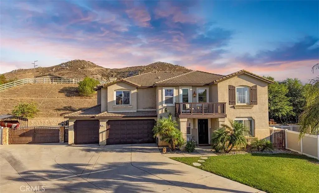 460 Bareback Court, Norco
