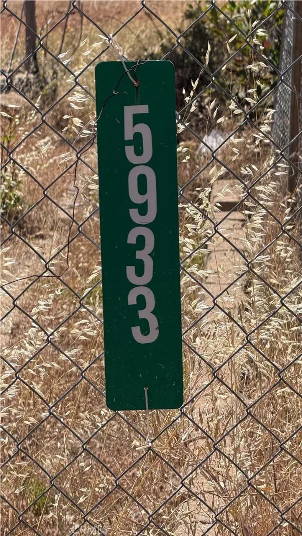 5933 Kibler, Paradise