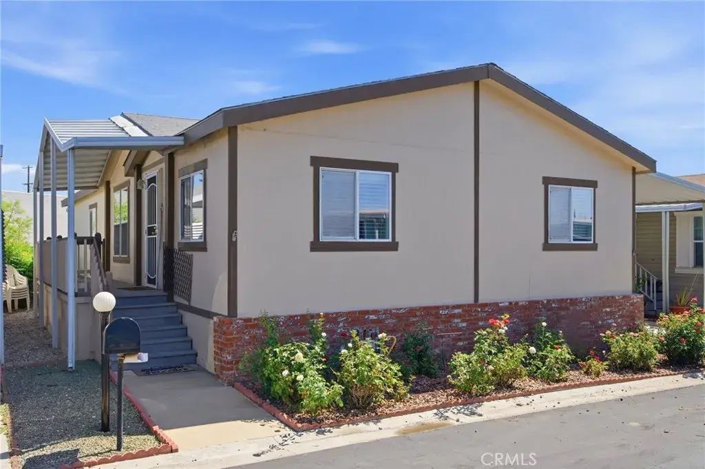 8811 Canoga 229, Canoga Park
