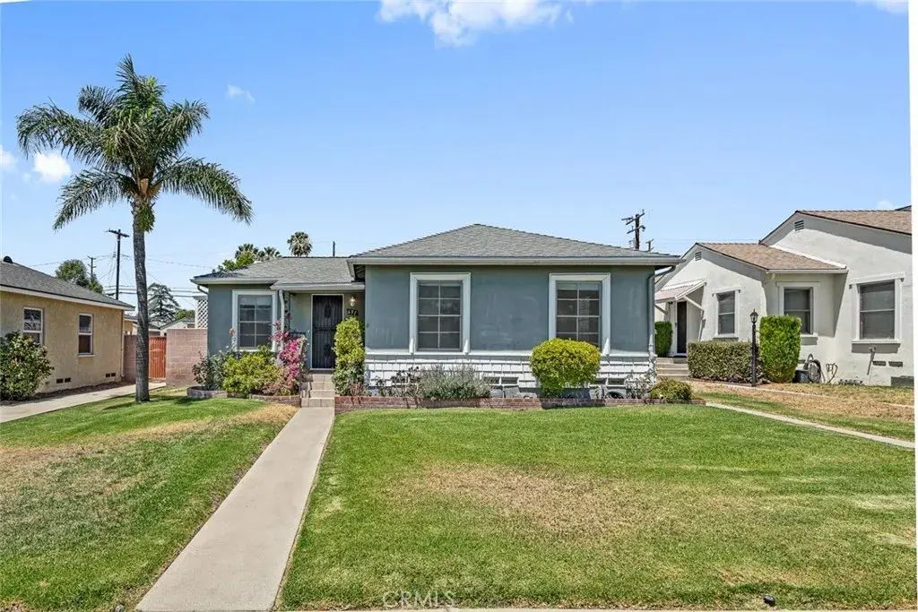 697 N 8th Avenue, Upland