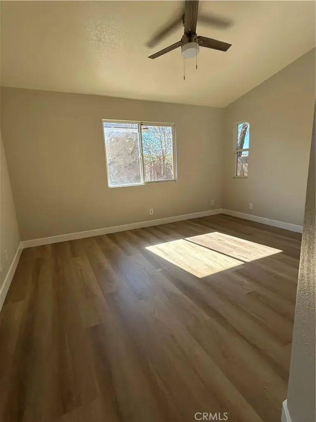 722 E. Avnue J6, Lancaster