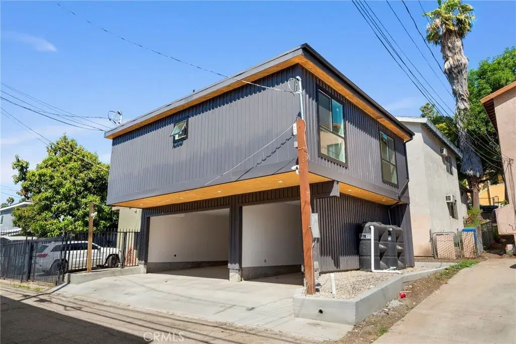 5150 Ithaca, Los Angeles