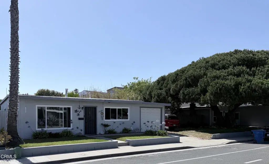 2800 Pierpont Boulevard, Ventura