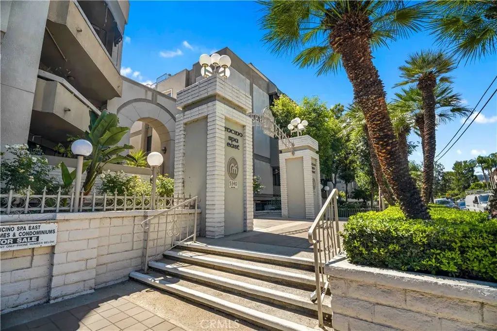 5340 Yarmouth Avenue 108, Los Angeles