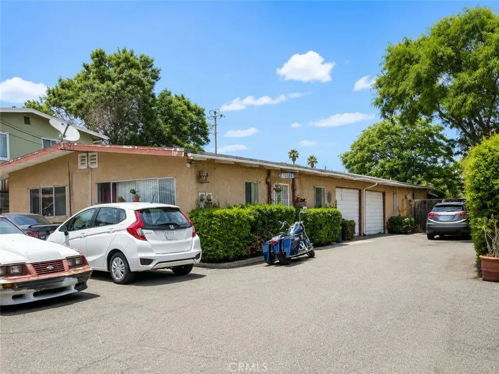 159-161 Walker Way, Vista