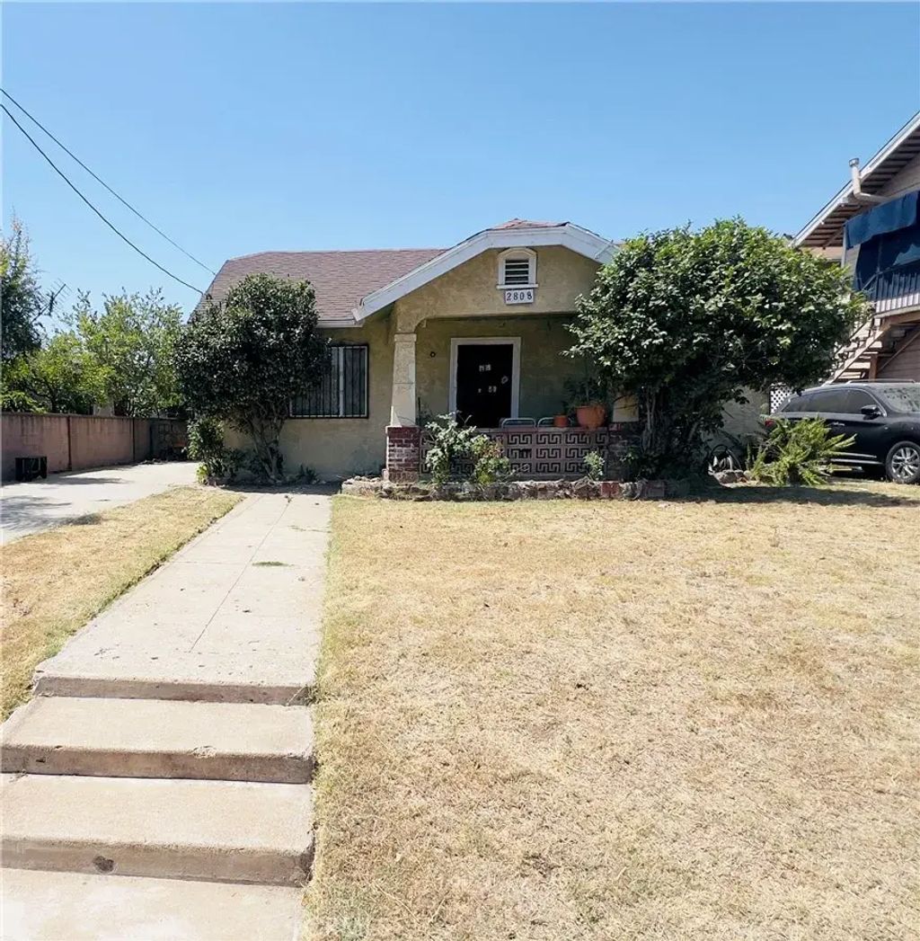 2808 Guirado, Los Angeles