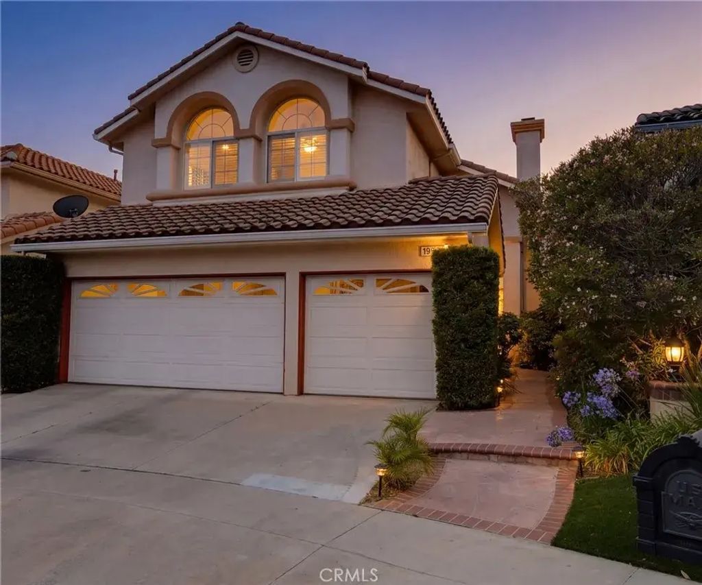 19784 Yosemite Circle, Porter Ranch