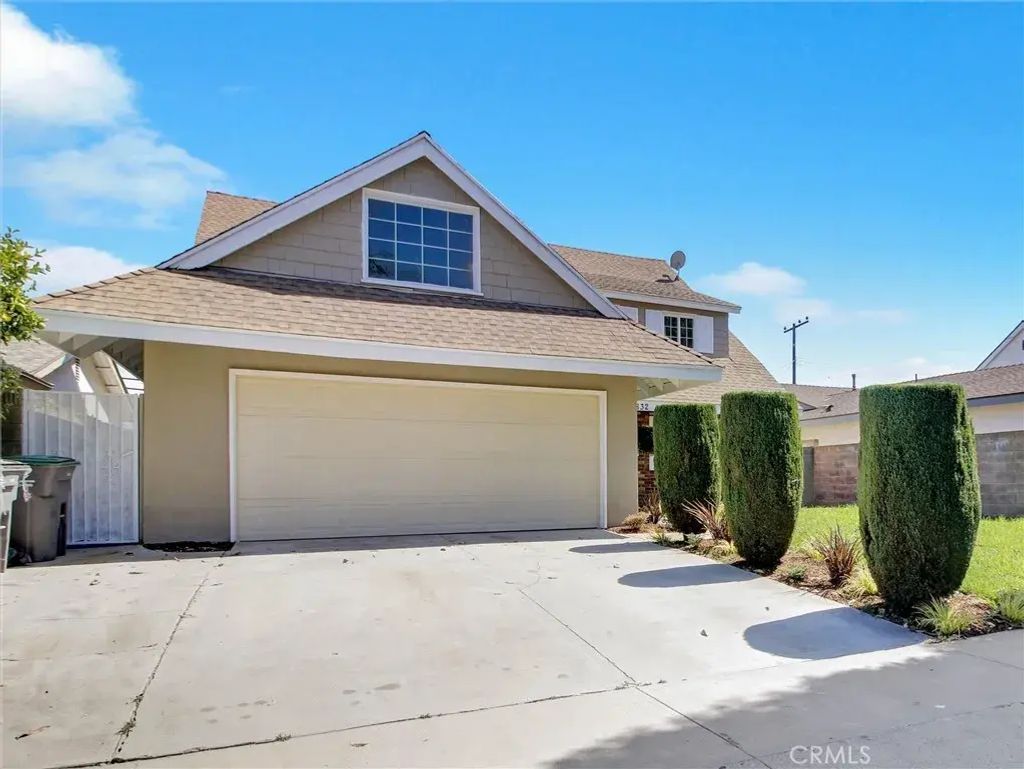 1832 E Turmont, Carson
