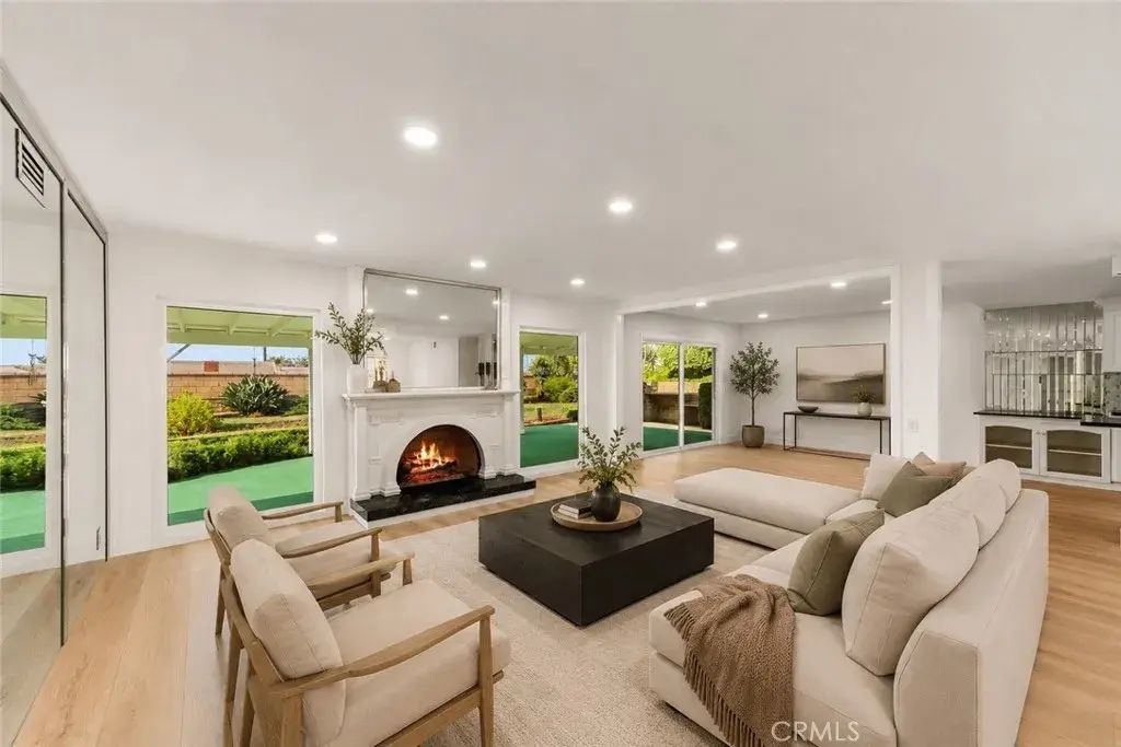 1348 Hickory, La Verne