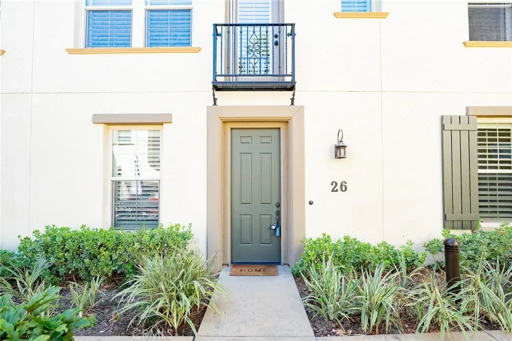 26 Vintage, Irvine