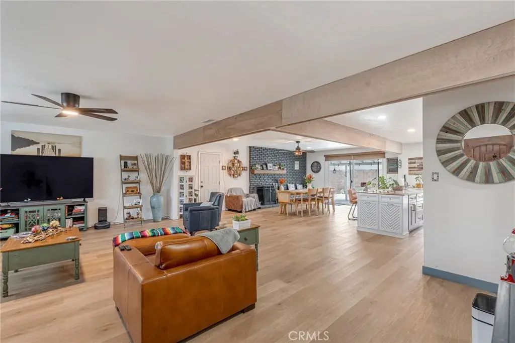 590 E Van Koevering, Rialto