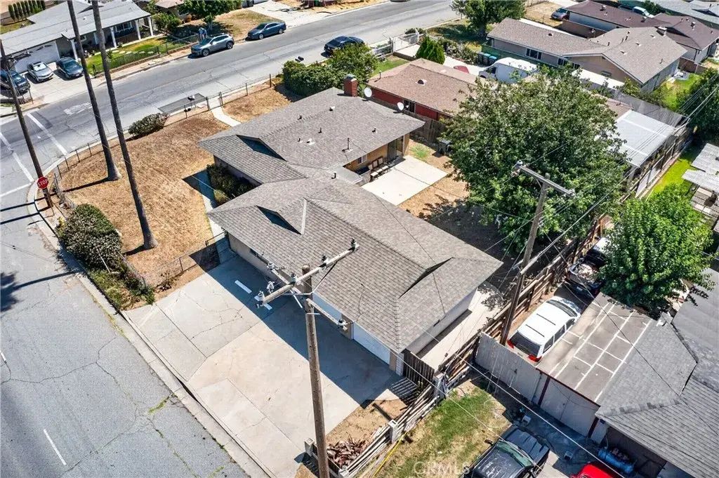 2174 W Lincoln, Banning