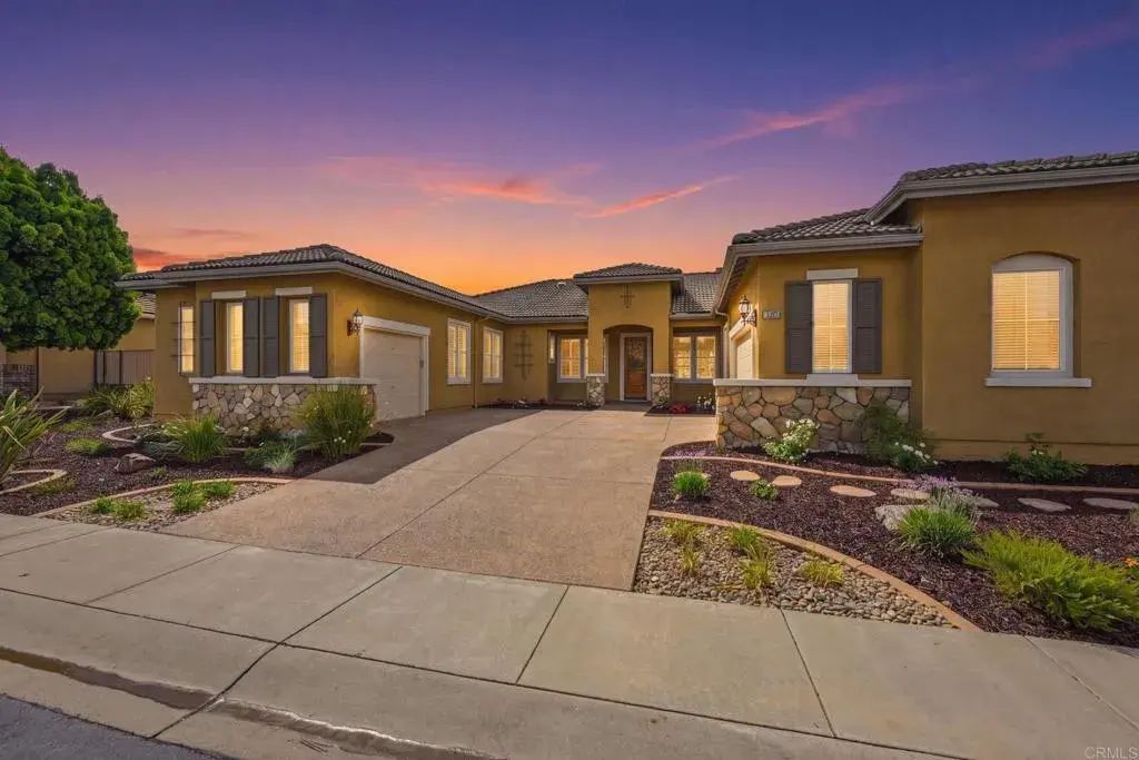 363 Melbourne Glen, Escondido