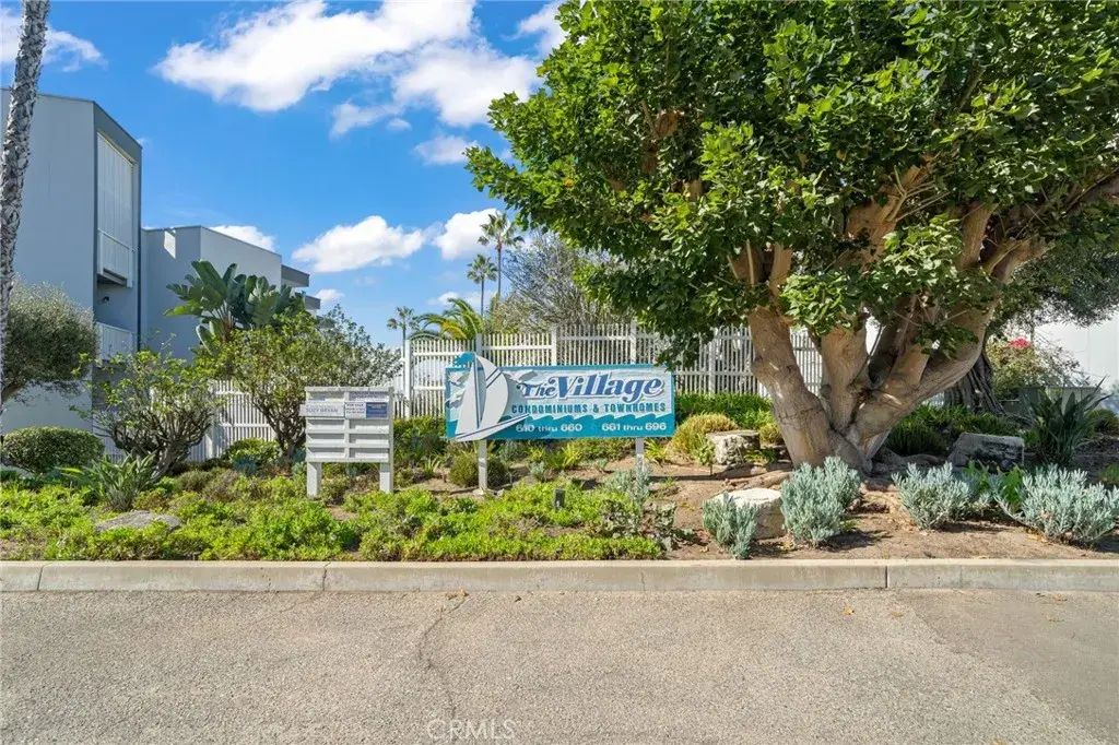 650 The Village 106, Redondo Beach