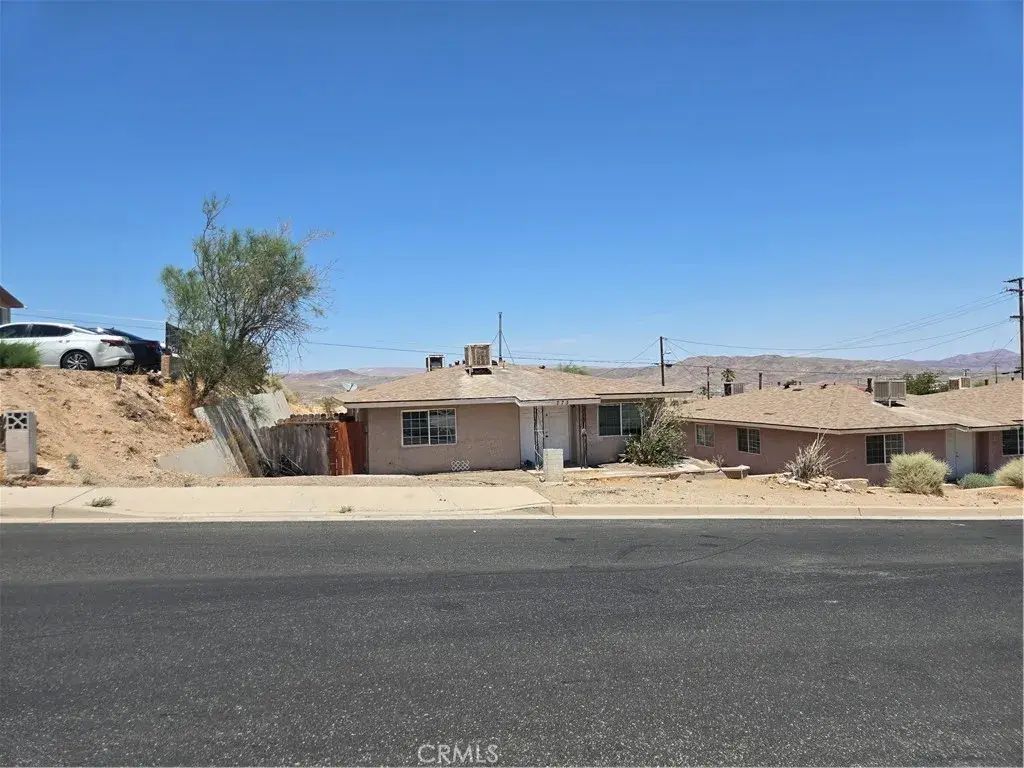 275 W Grace, Barstow