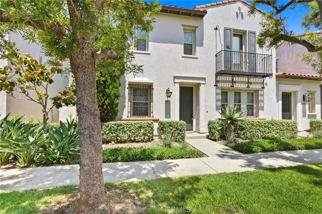 89 Mission, Irvine