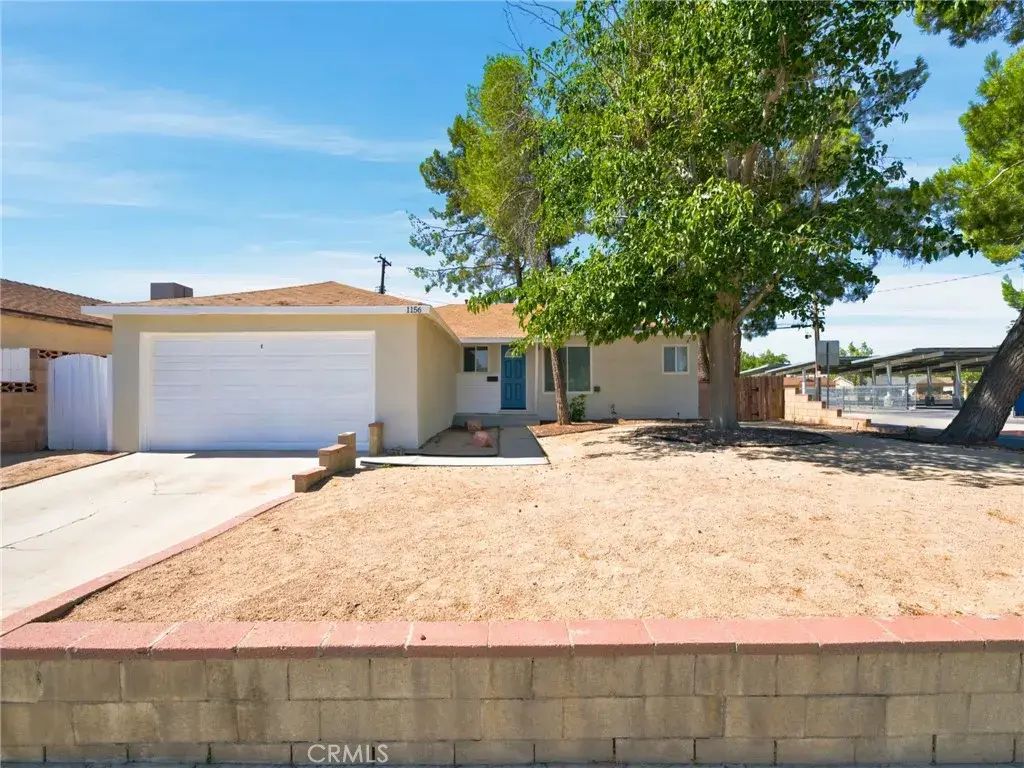 1156 W Avenue J7, Lancaster