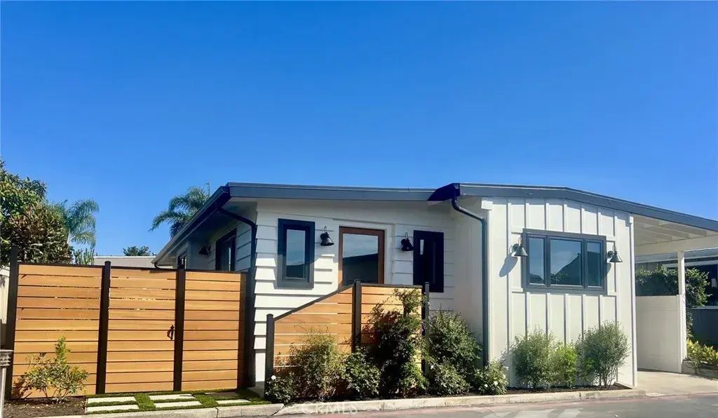 108 Yorktown, Newport Beach