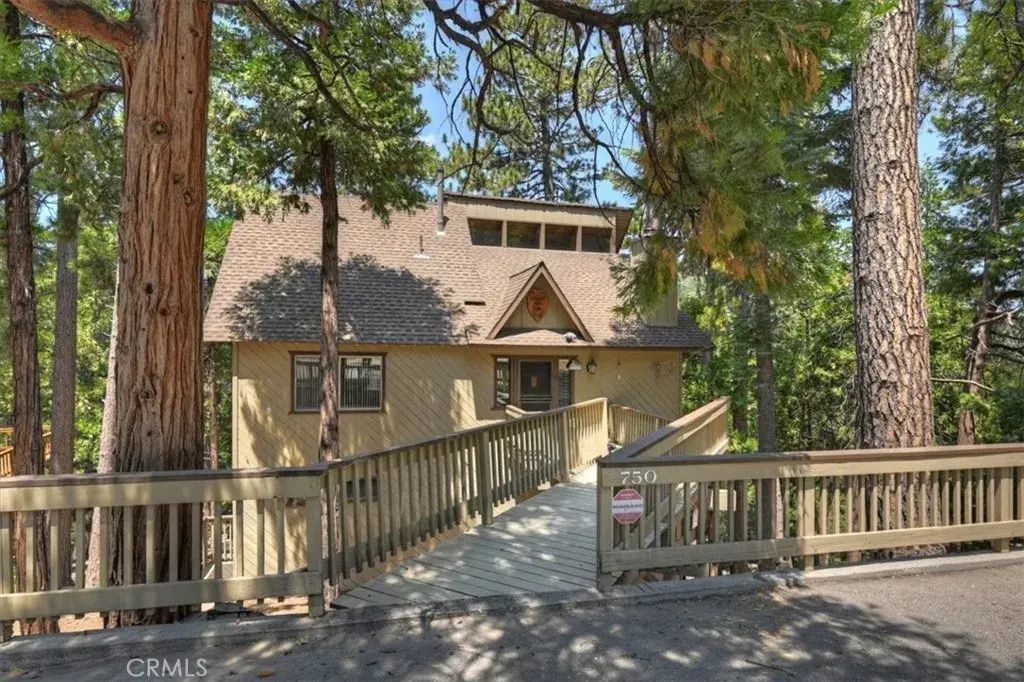 750 Grass Valley, Lake Arrowhead