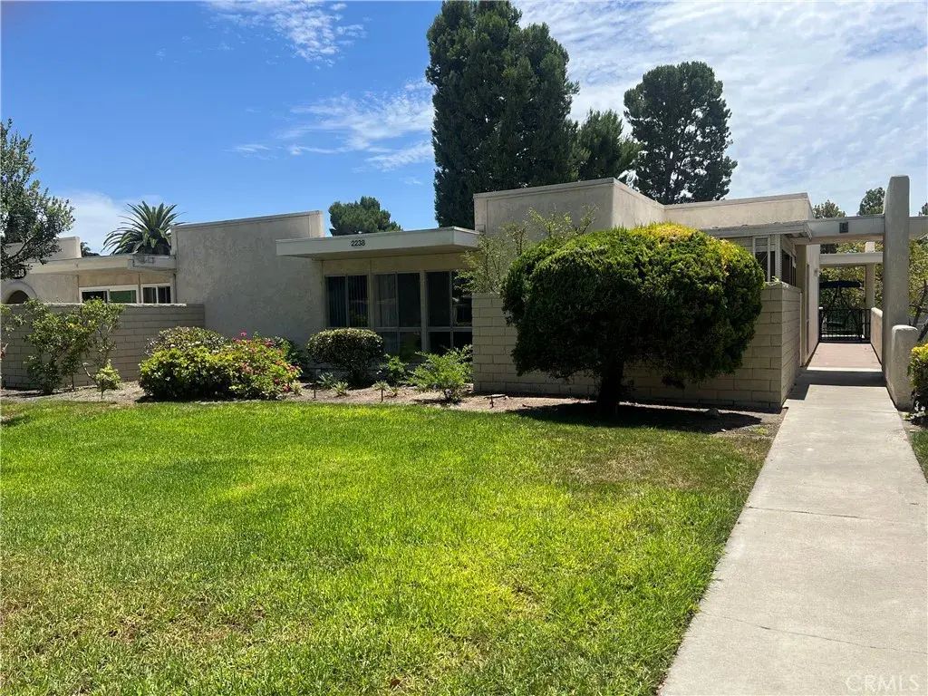 2238 Via Puerta E, Laguna Woods