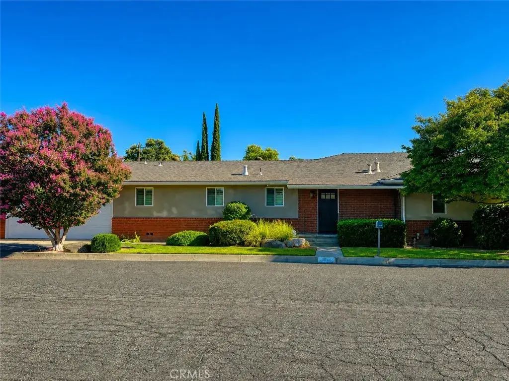 2020 W 3rd, Madera