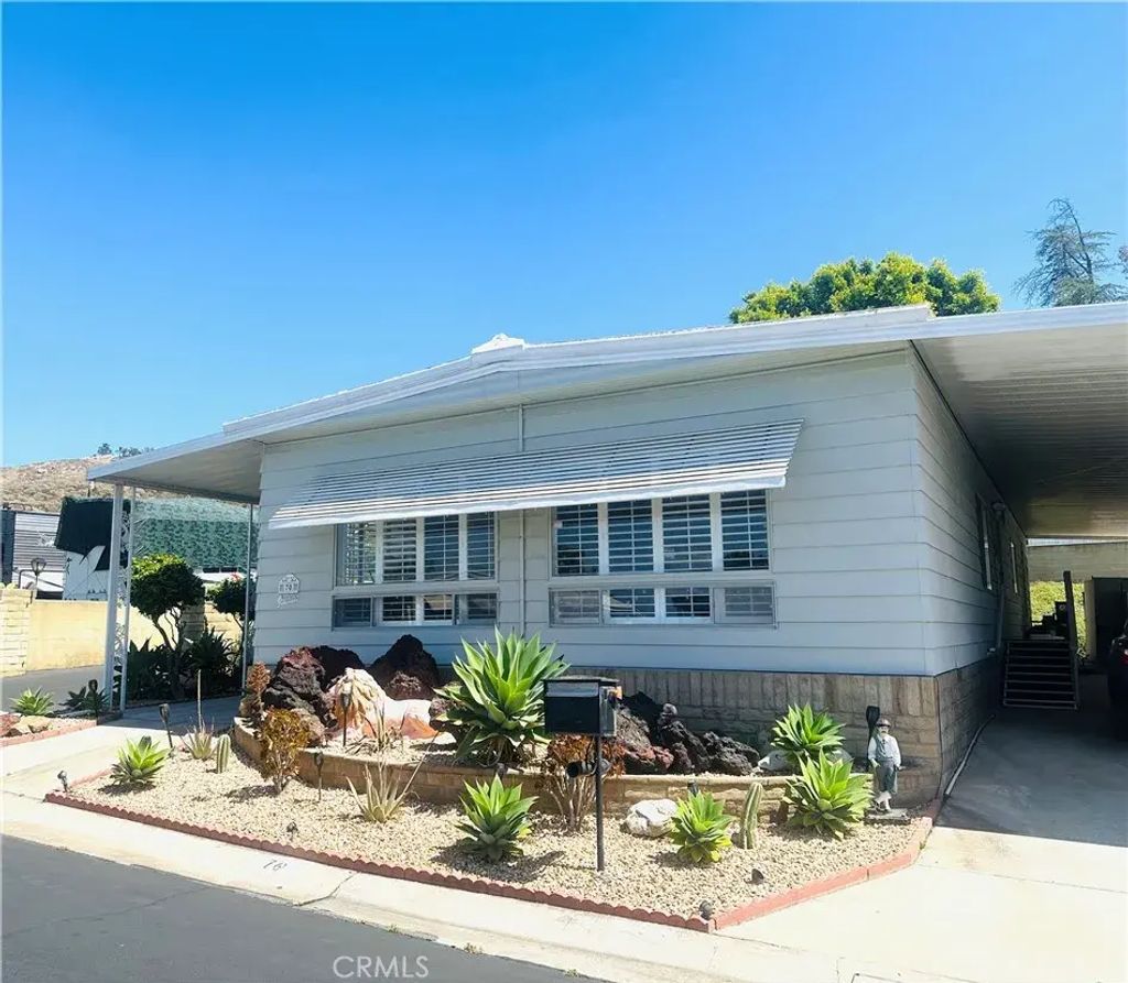 3500 Buchanan 70, Riverside