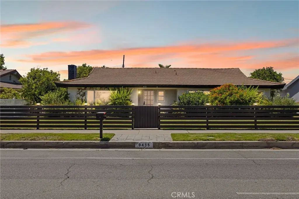 9435 Haskell, North Hills