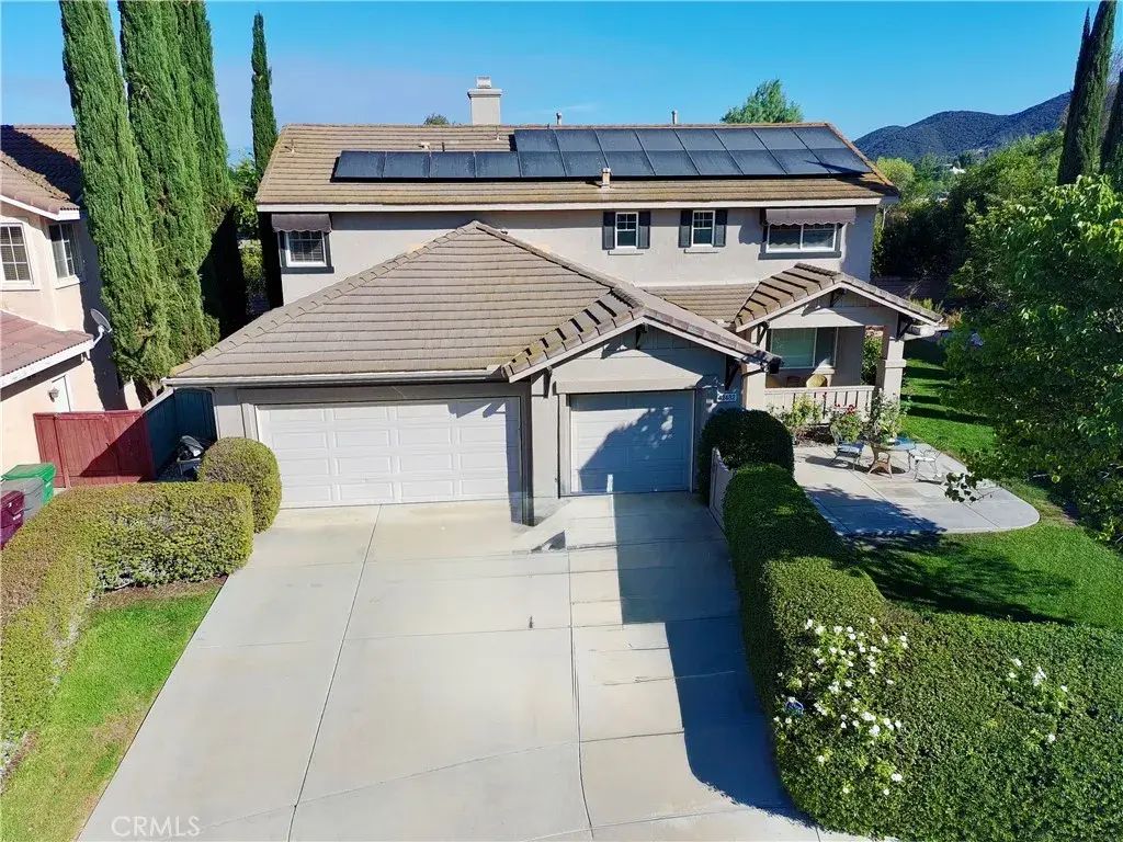 42482 Circulo Cavinara, Murrieta