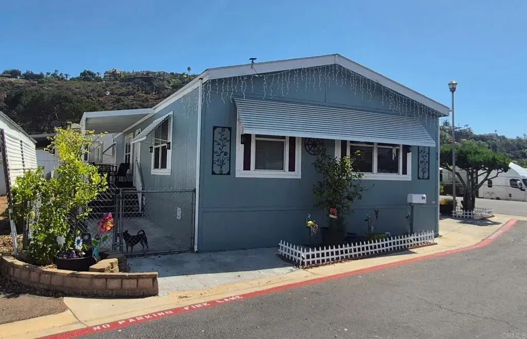 1285 Washington 99, El Cajon