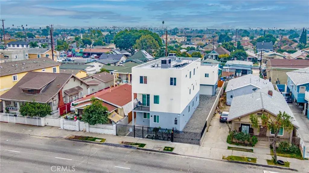232 E Gage, Los Angeles