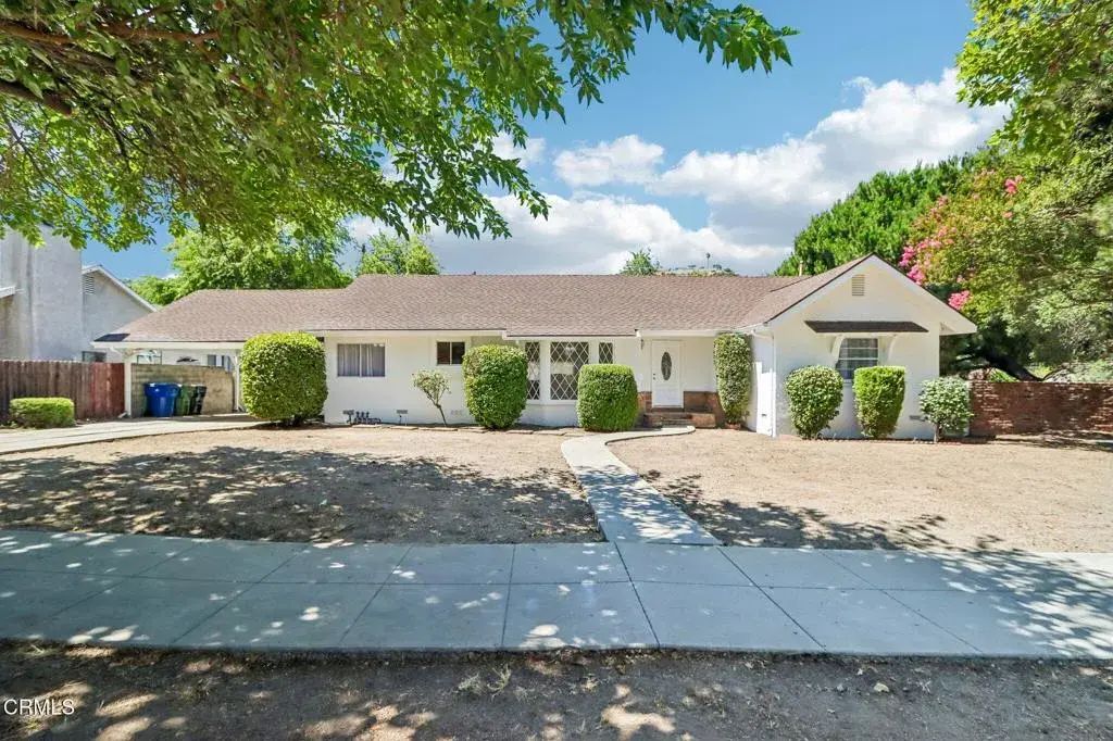 6704 Shadygrove Street, Los Angeles