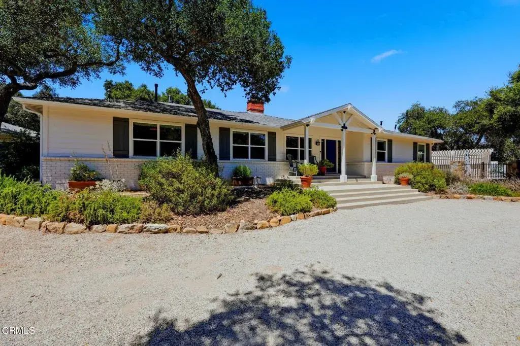 627 E Villanova, Ojai