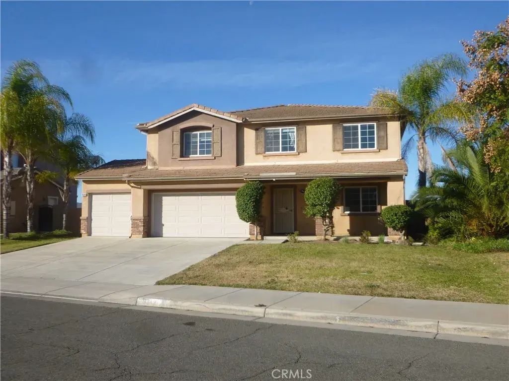 9349 Golden Lantern, Riverside