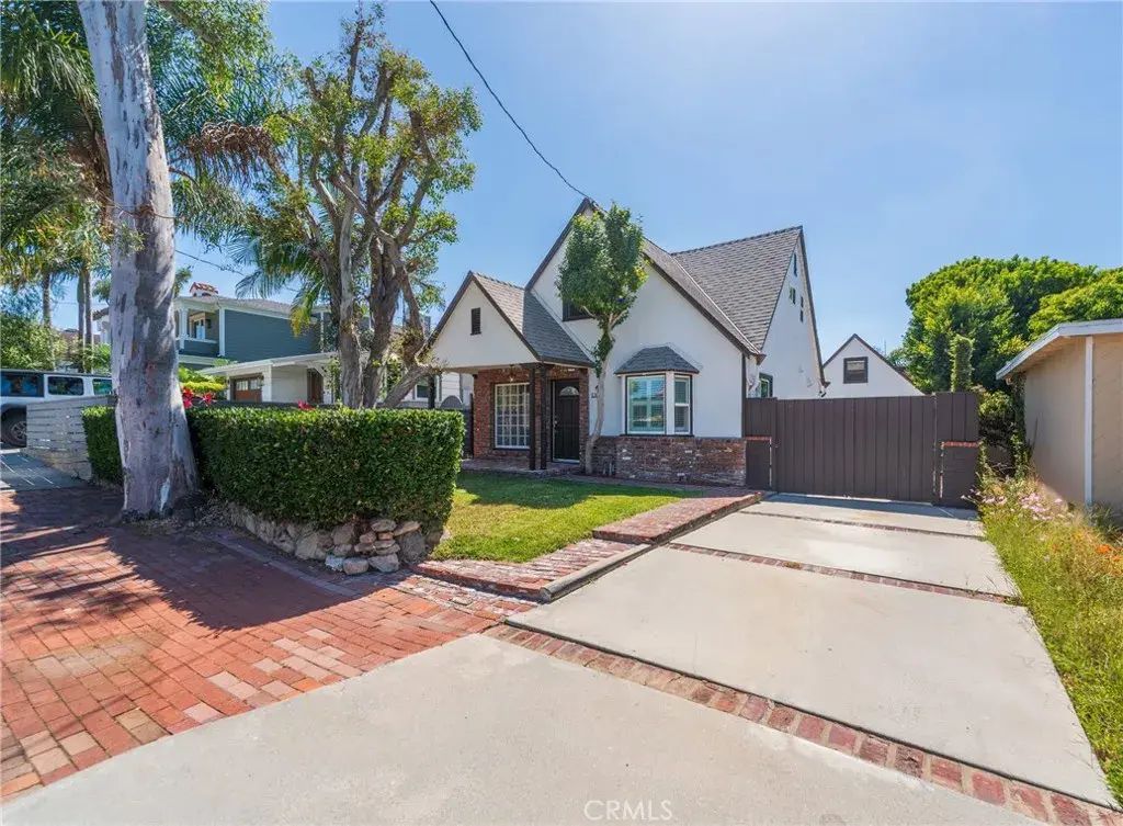1305 Oak Avenue, Manhattan Beach