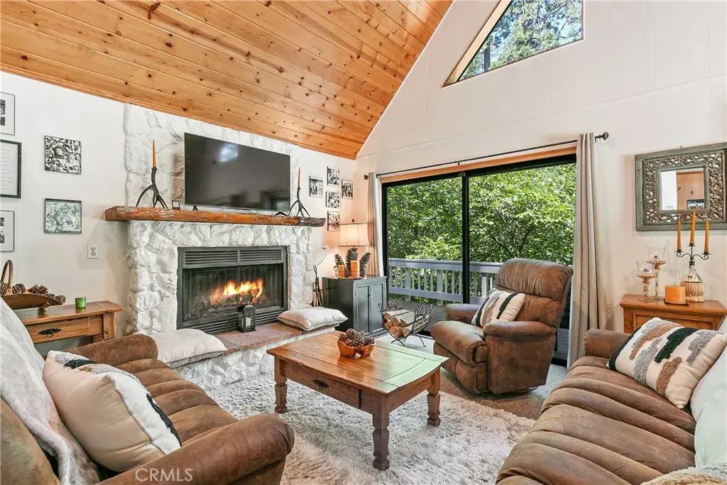 841 Cottage Grove Road, Lake Arrowhead