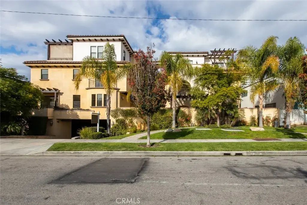 347 Milford Street 101, Glendale